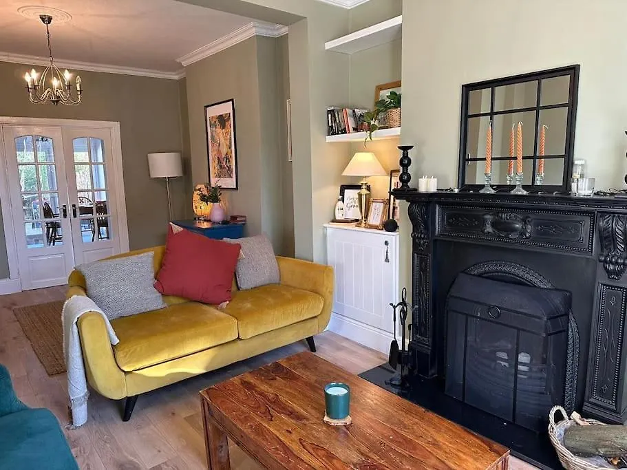 Townhouse In Belfast, Newtownabbey. Villa United Kingdom