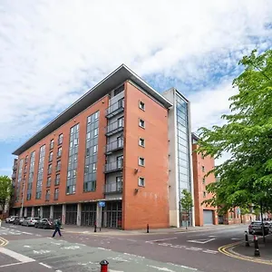 Location In Belfast! Free Parking Belfast